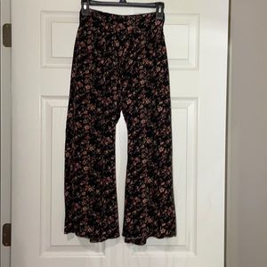 💐Comfy Pants- Coral Green Floral Pattern On Black